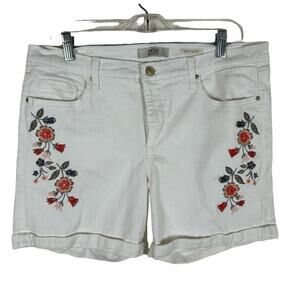 Vintage America Blues Missy Floral Embroidered Denim Shorts Size 6